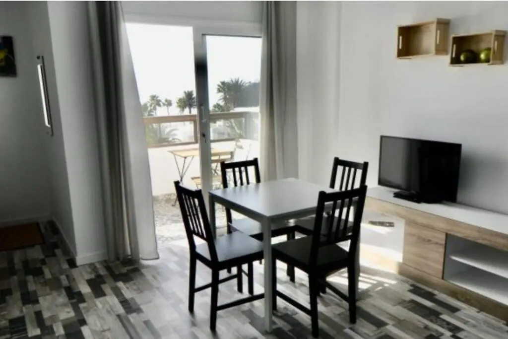 Nueva Europa Apartamentos 마스팔로마스 아파트